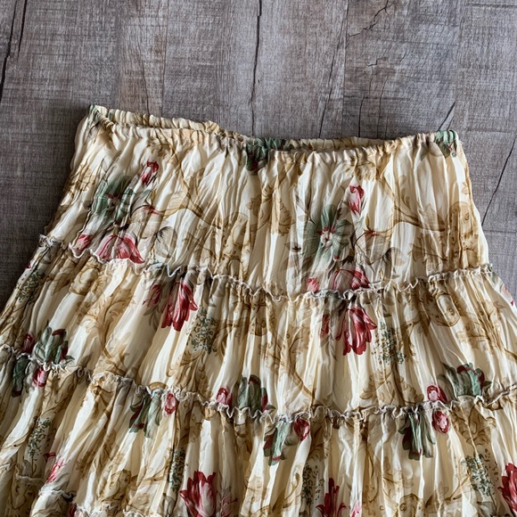 Allison Taylor Vintage Cream Floral Skirt - Picture 3 of 8